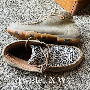 Twisted X Tooled Chucca Driving Moccasin W9